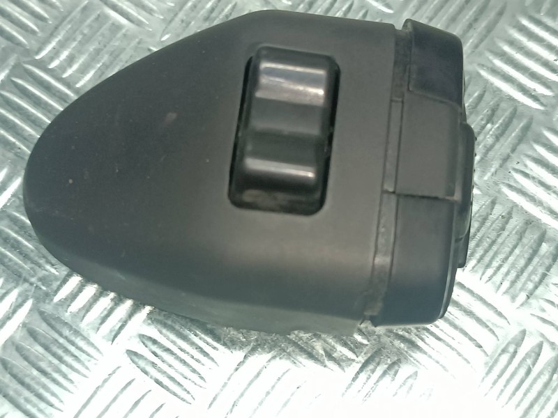 Recambio de mando multifuncion para nissan almera tino (v10m) básico referencia OEM IAM 081102  CONECTOR 3 PINES