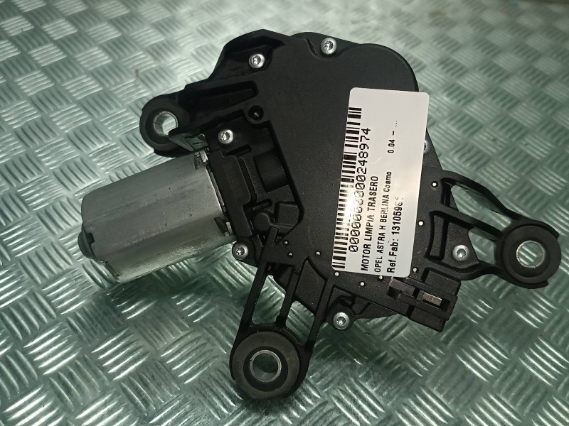 Recambio de motor limpia trasero para opel astra h berlina cosmo referencia OEM IAM 13105981 0390201591 BOSCH