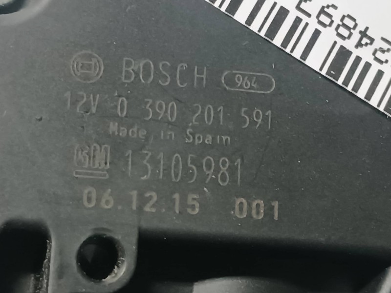 Recambio de motor limpia trasero para opel astra h berlina cosmo referencia OEM IAM 13105981 0390201591 BOSCH