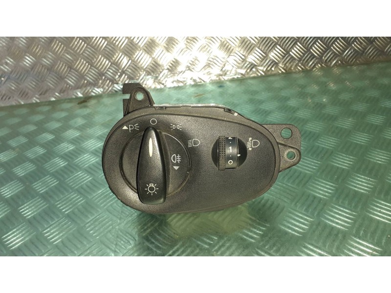 Recambio de mando luces para ford focus berlina (cak) ambiente referencia OEM IAM 98AG13A024CH 04052524 GOGMA