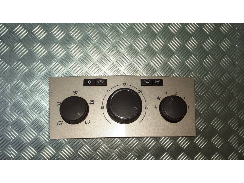 Recambio de mando calefaccion / aire acondicionado para opel astra h berlina cosmo referencia OEM IAM 90151366 LC3 13247811