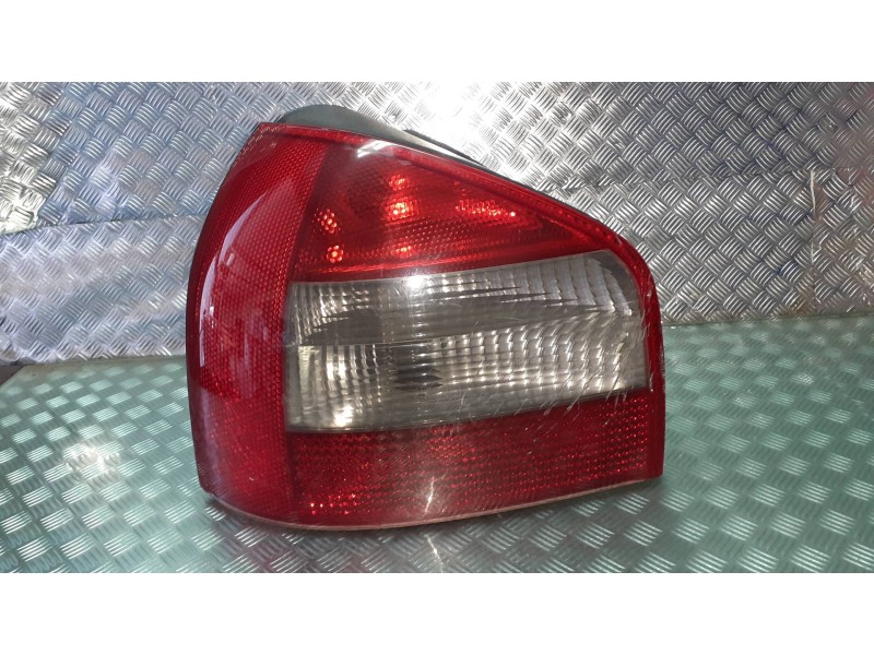 Recambio de piloto trasero izquierdo para audi a3 (8l) 1.9 tdi ambiente referencia OEM IAM 8L0945095B  