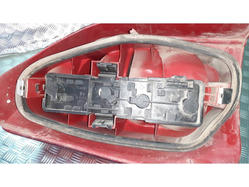 Recambio de piloto trasero derecho para citroen xsara picasso 2.0 hdi referencia OEM IAM 9631563980  
