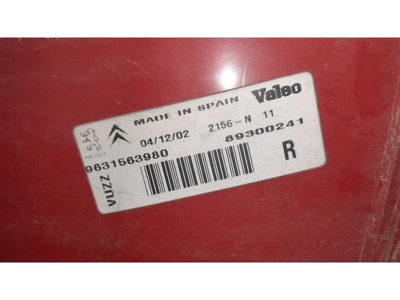Recambio de piloto trasero derecho para citroen xsara picasso 2.0 hdi referencia OEM IAM 9631563980  