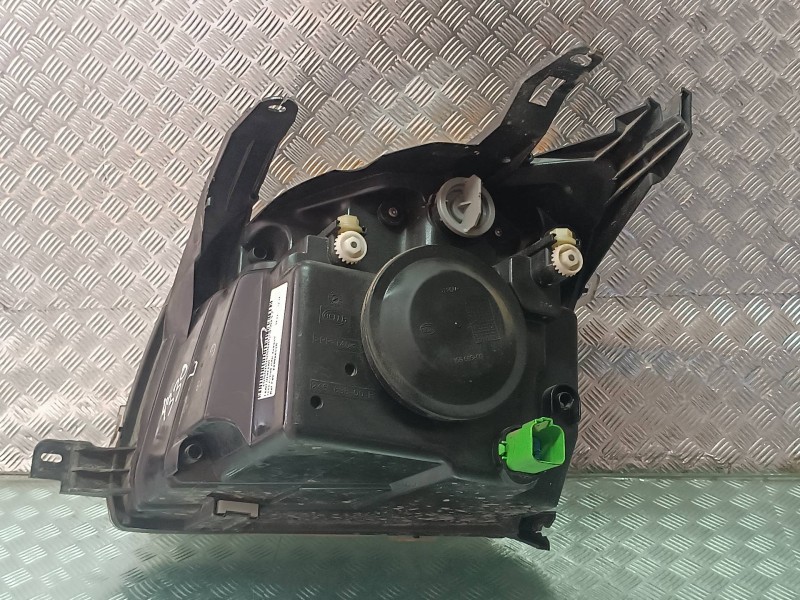 Recambio de faro derecho para ford fusion (cbk) ambiente referencia OEM IAM 24689800R  HELLA