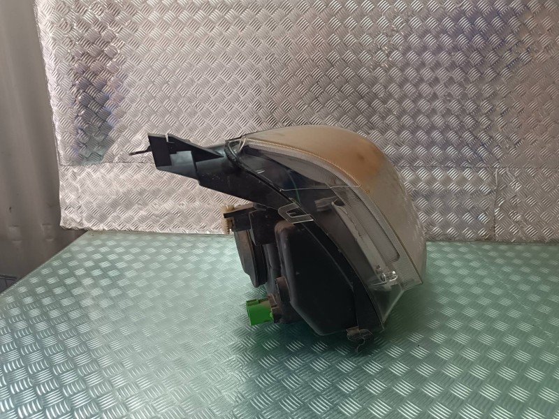 Recambio de faro derecho para ford fusion (cbk) ambiente referencia OEM IAM 24689800R  HELLA