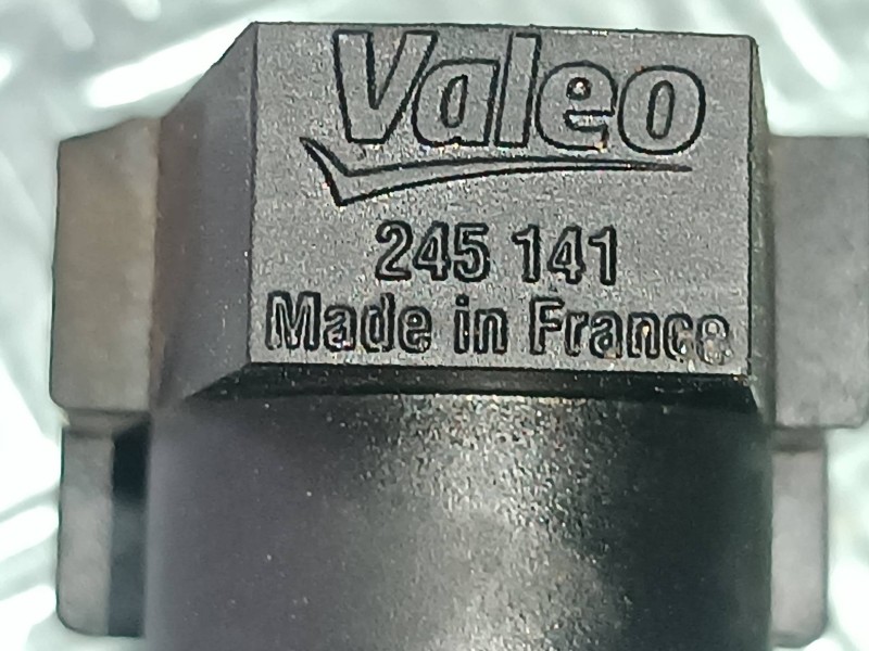 Recambio de bobina encendido para seat ibiza (6l1) cool referencia OEM IAM 245141 CONECTOR 4 PINES VALEO