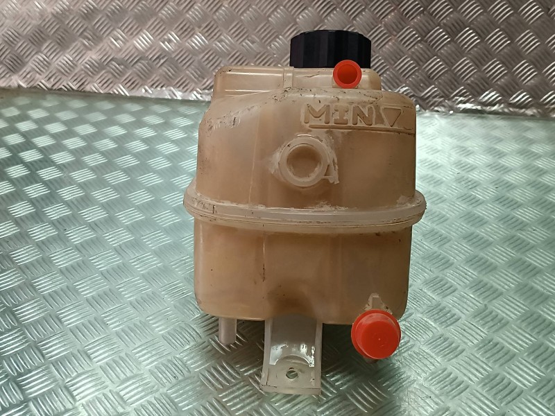 Recambio de deposito expansion para citroen berlingo 1.6 hdi 75 x familiar referencia OEM IAM 072563 A4 