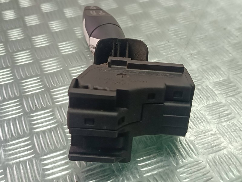 Recambio de mando limpia para ford focus berlina (cak) ambiente referencia OEM IAM PA66GF30  CONECTOR 10 PINES