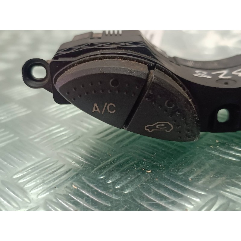 Recambio de mando multifuncion para ford focus berlina (cak) ambiente referencia OEM IAM 98AG19A945BG  CONECTOR 16 PINES