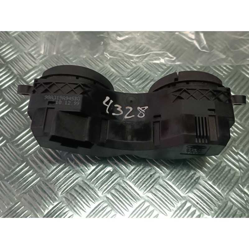 Recambio de mando multifuncion para ford focus berlina (cak) ambiente referencia OEM IAM 98AG19A945BG  CONECTOR 16 PINES