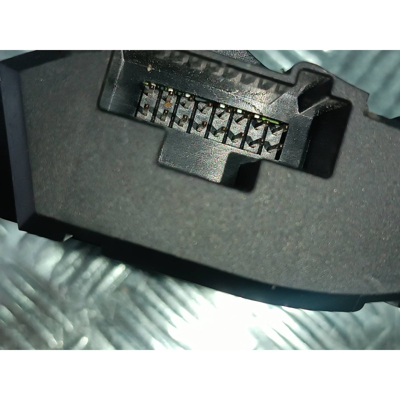 Recambio de mando multifuncion para ford focus berlina (cak) ambiente referencia OEM IAM 98AG19A945BG  CONECTOR 16 PINES