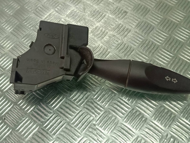 Recambio de mando intermitentes para ford focus berlina (cak) ambiente referencia OEM IAM 98AG13335AG  CONECTOR 10 PINES
