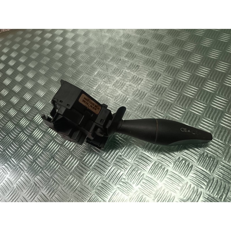 Recambio de mando intermitentes para ford focus berlina (cak) ambiente referencia OEM IAM 98AG13335AG  CONECTOR 10 PINES