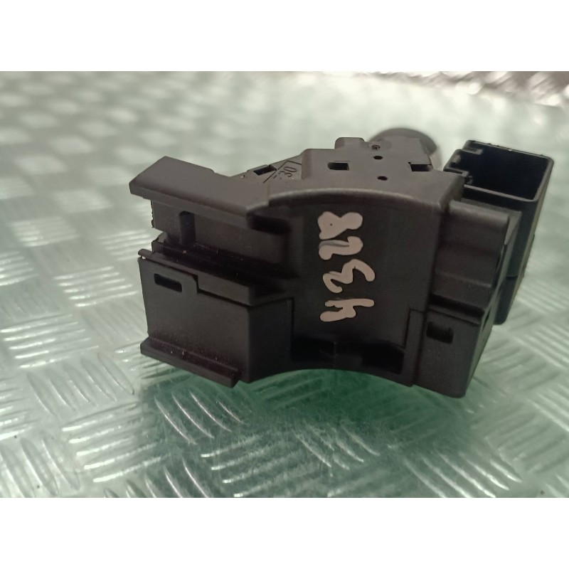 Recambio de mando intermitentes para ford focus berlina (cak) ambiente referencia OEM IAM 98AG13335AG  CONECTOR 10 PINES