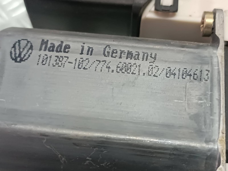 Recambio de motor elevalunas delantero izquierdo para seat ibiza (6l1) cool referencia OEM IAM 101387102 77460021 