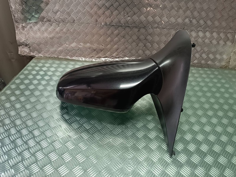 Recambio de retrovisor izquierdo para opel astra h berlina cosmo referencia OEM IAM 24462995 430501 ELECTRICO
