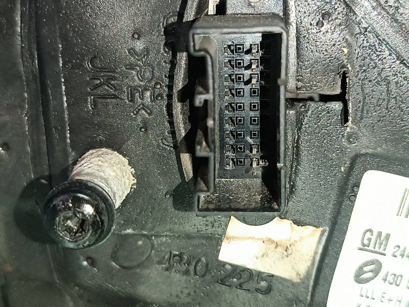 Recambio de retrovisor izquierdo para opel astra h berlina cosmo referencia OEM IAM 24462995 430501 ELECTRICO