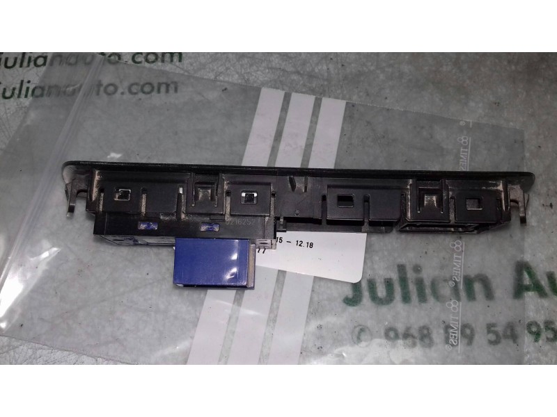 Recambio de interruptor para peugeot 208 allure referencia OEM IAM 9677059077 VALEO CONTROL TRACCION