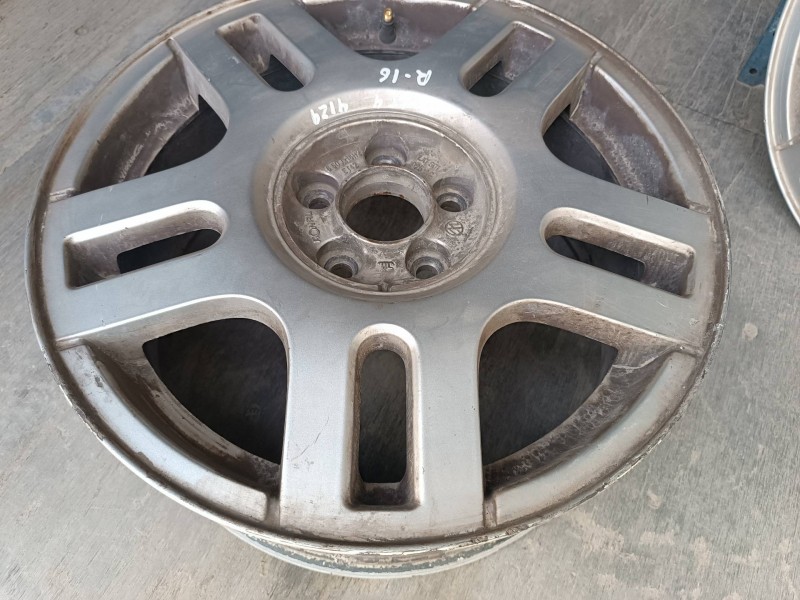 Recambio de llanta para volkswagen golf iv berlina (1j1) advance referencia OEM IAM 1J0601025AC 6.50JX16H2 ET42