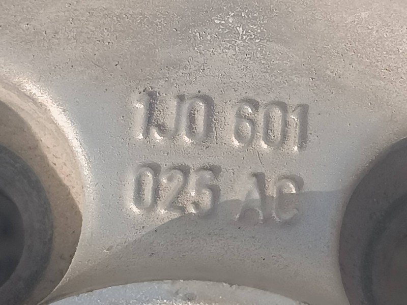 Recambio de llanta para volkswagen golf iv berlina (1j1) advance referencia OEM IAM 1J0601025AC 6.50JX16H2 ET42