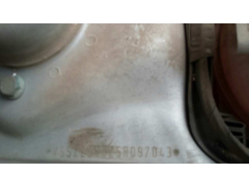 seat ibiza (6l1) del año 2004