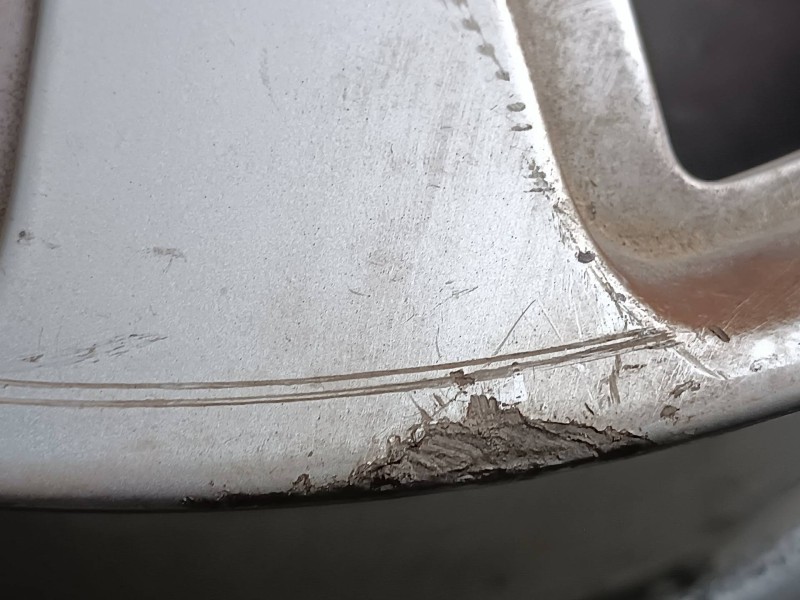 Recambio de juego llantas para seat ibiza (6l1) sport referencia OEM IAM 6L0601025R 6J15H2 ET43