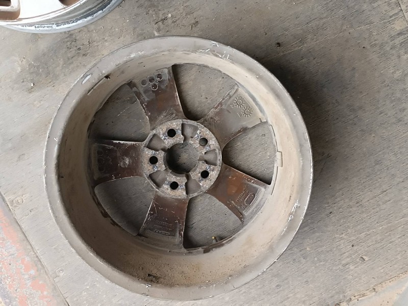 Recambio de juego llantas para seat ibiza (6l1) sport referencia OEM IAM 6L0601025R 6J15H2 ET43