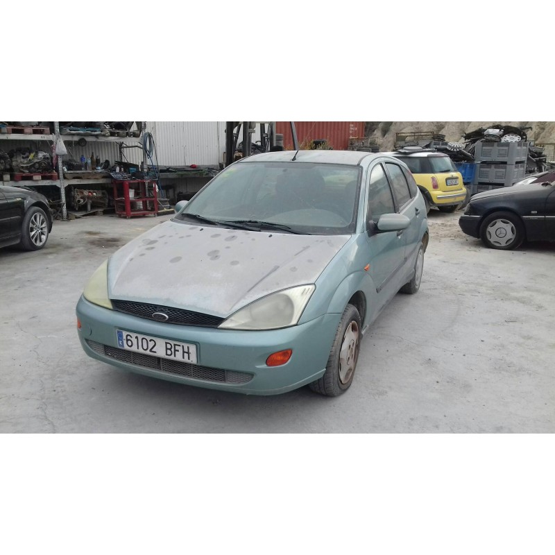 ford focus berlina (cak) del año 2001