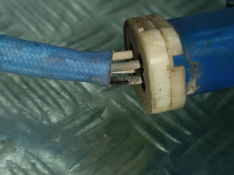 Recambio de sonda lambda para ford focus berlina (cak) ambiente referencia OEM IAM 98AB9G444BB  CONECTOR 4 PINES