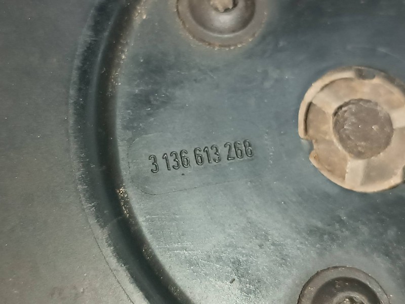 Recambio de electroventilador para opel astra g berlina club referencia OEM IAM 24431827 0130303247 0130303837