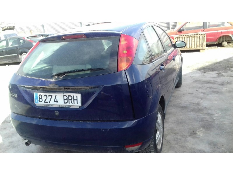 ford focus berlina (cak) del año 2001