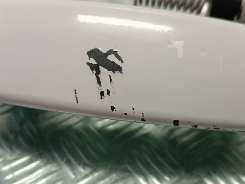 Recambio de maneta exterior delantera derecha para dacia duster ambiance 4x2 referencia OEM IAM 806068948R  