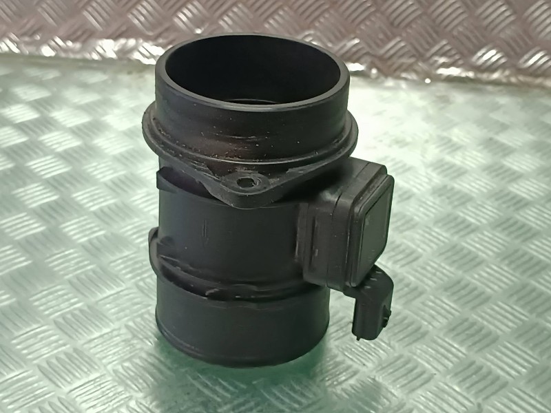 Recambio de caudalimetro para dacia duster ambiance 4x2 referencia OEM IAM 8200702517 5WK97021 8200682558