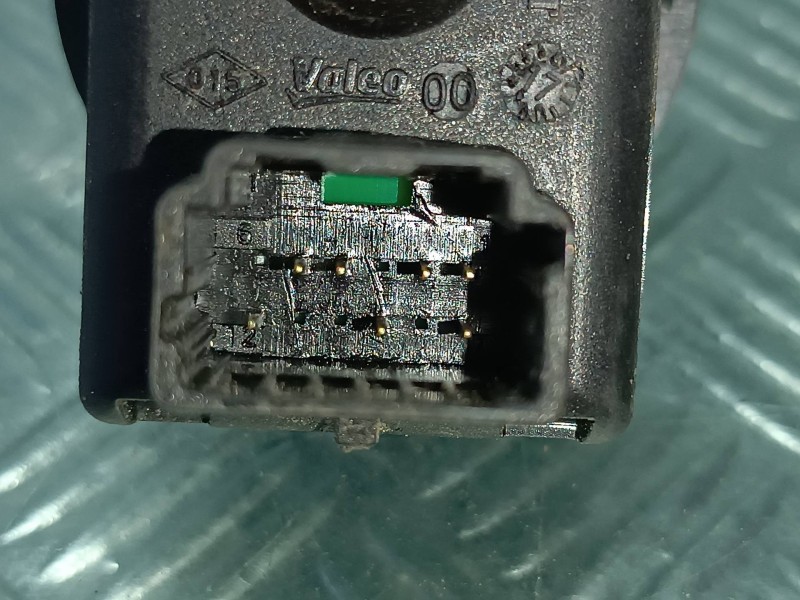 Recambio de mando retrovisor para dacia duster ambiance 4x2 referencia OEM IAM 255706283R  CONECTOR 7 PINES