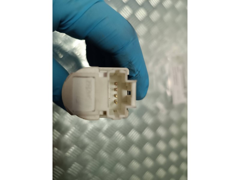 Recambio de sensor para dacia duster ambiance 4x2 referencia OEM IAM 253206170R CONECTOR 4 PINES FRENO