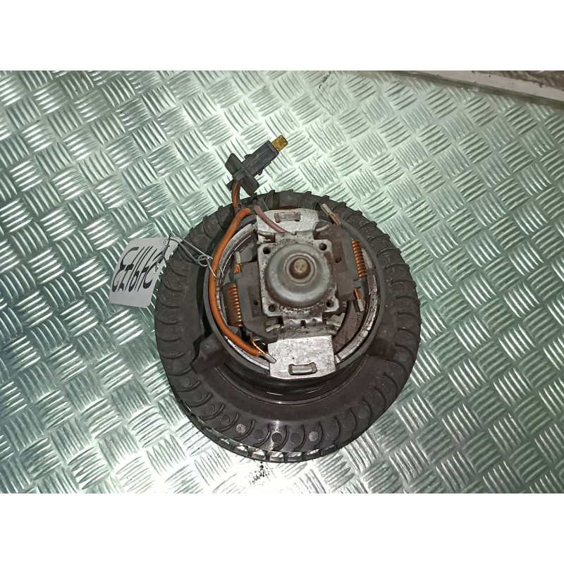 Recambio de ventilador calefaccion para nissan almera tino (v10m) básico referencia OEM IAM 6736000  CONECTOR 2 PINES