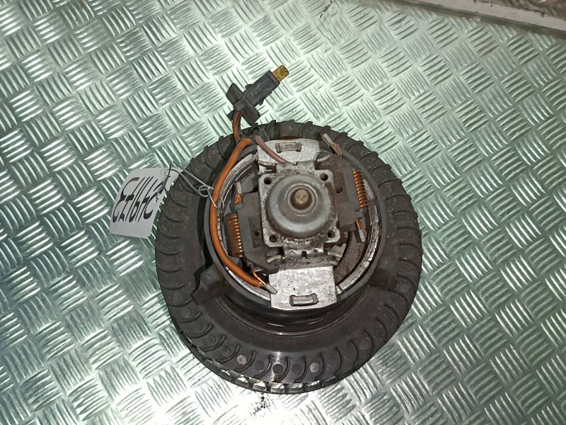 Recambio de ventilador calefaccion para nissan almera tino (v10m) básico referencia OEM IAM 6736000  CONECTOR 2 PINES