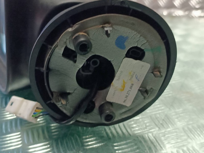 Recambio de retrovisor izquierdo para dacia duster ambiance 4x2 referencia OEM IAM 963027188R 0313001 ELECTRICO