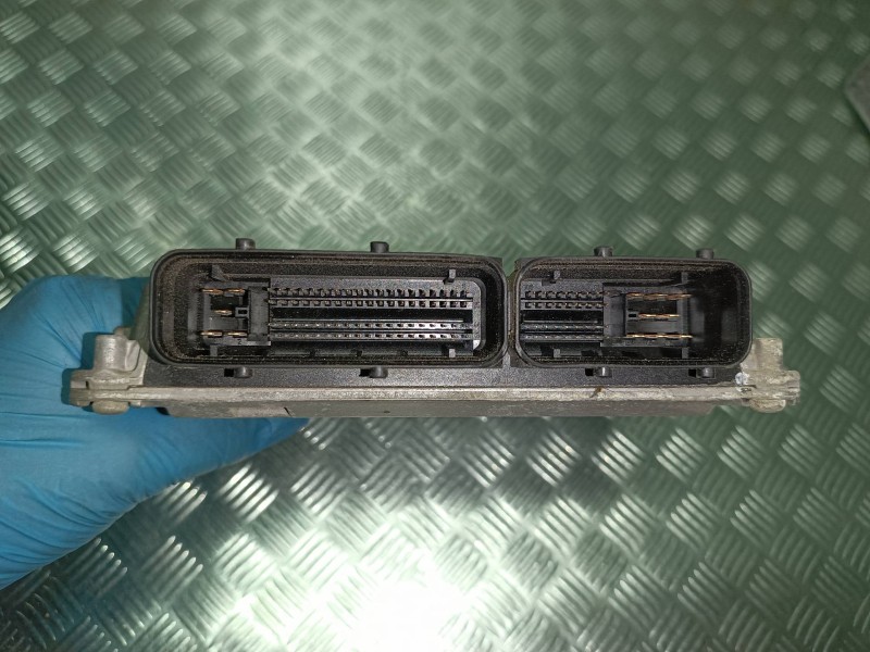 Recambio de centralita motor uce para seat altea (5p1) arena referencia OEM IAM 06A906033HE 5WP4037104 SIEMENS VDO