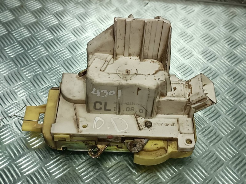 Recambio de cerradura puerta delantera derecha para ford focus berlina (cak) trend referencia OEM IAM XS41A21812CF  ELECTRICA