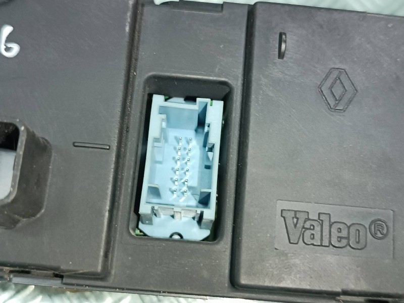 Recambio de mando climatizador para renault megane ii berlina 5p authentique referencia OEM IAM 8200344840  VALEO