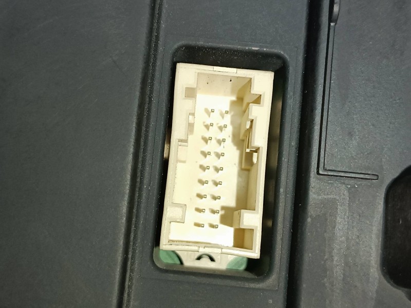 Recambio de mando climatizador para renault megane ii berlina 5p authentique referencia OEM IAM 8200344840  VALEO