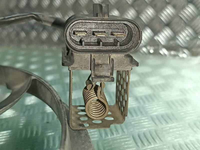 Recambio de electroventilador para opel astra g berlina club referencia OEM IAM 0130303245 24431825 CONECTOR 3 PINES