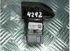 Recambio de interruptor para dacia duster ambiance 4x2 referencia OEM IAM 252108098R CONECTOR 5 PINES CIERRE CENTRALIZADO 2