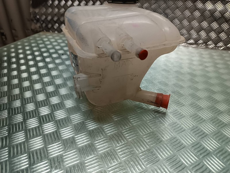Recambio de deposito expansion para ford focus berlina (cak) trend referencia OEM IAM L11200005503566  