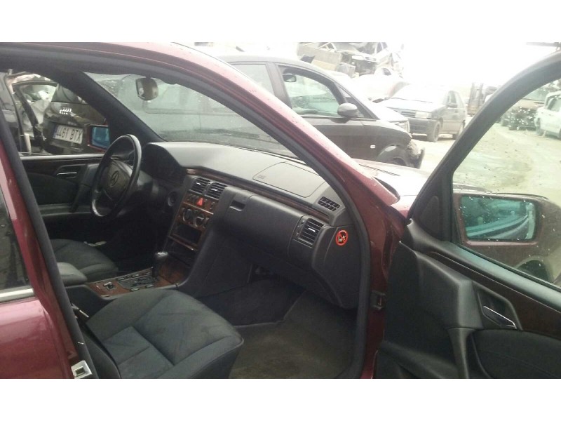 mercedes-benz clase e (w210) berlina diesel del año 2000