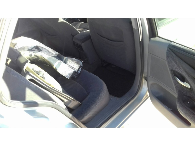 renault laguna ii (bg0) del año 2001