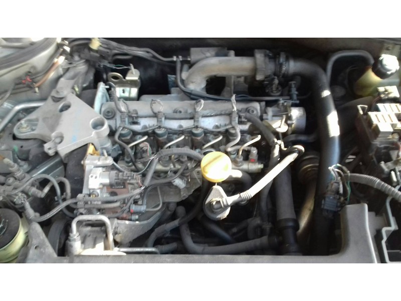 renault laguna ii (bg0) del año 2001