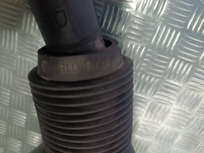 Recambio de retrovisor derecho para ford ka (ccq) básico referencia OEM IAM 878018 010113 MANUAL